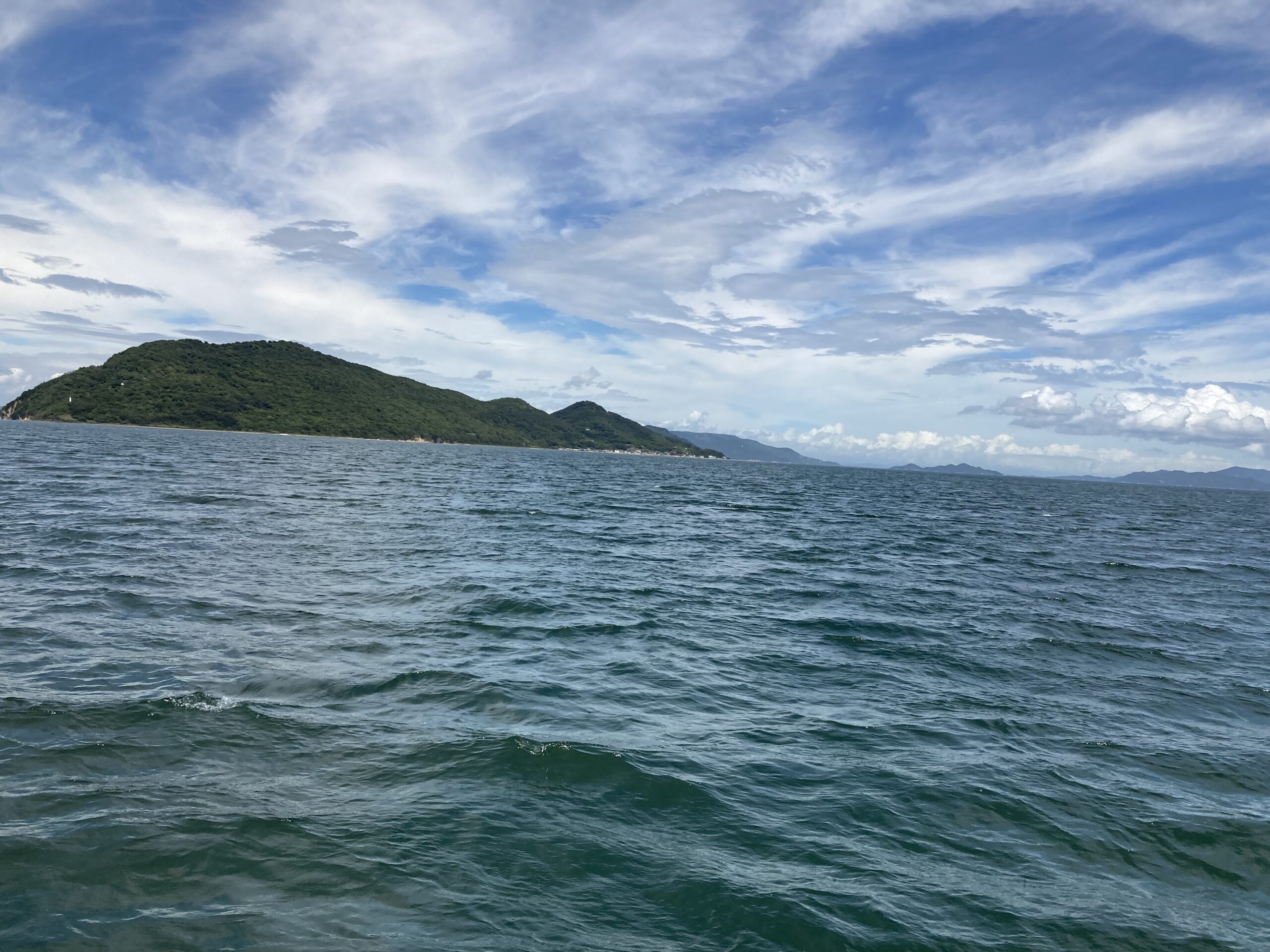 船から見える景色北方面女木島
